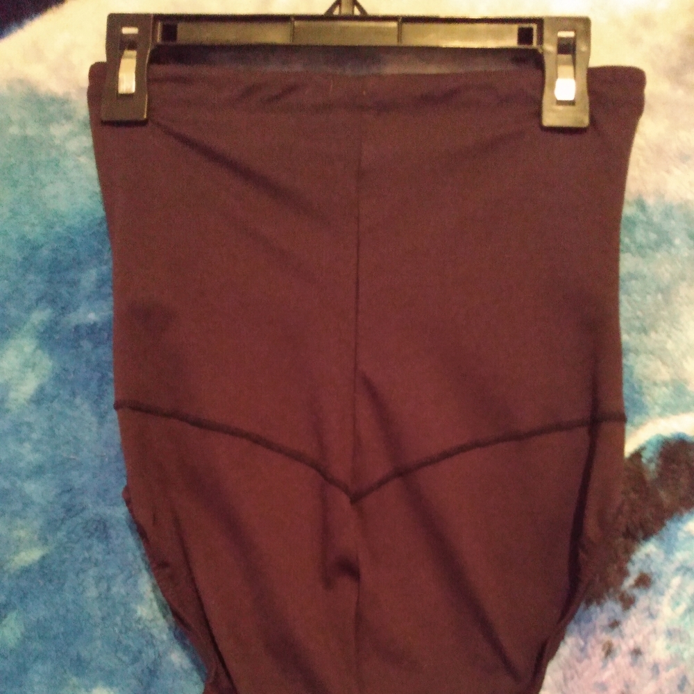 Black Maidenform gutteral size 5